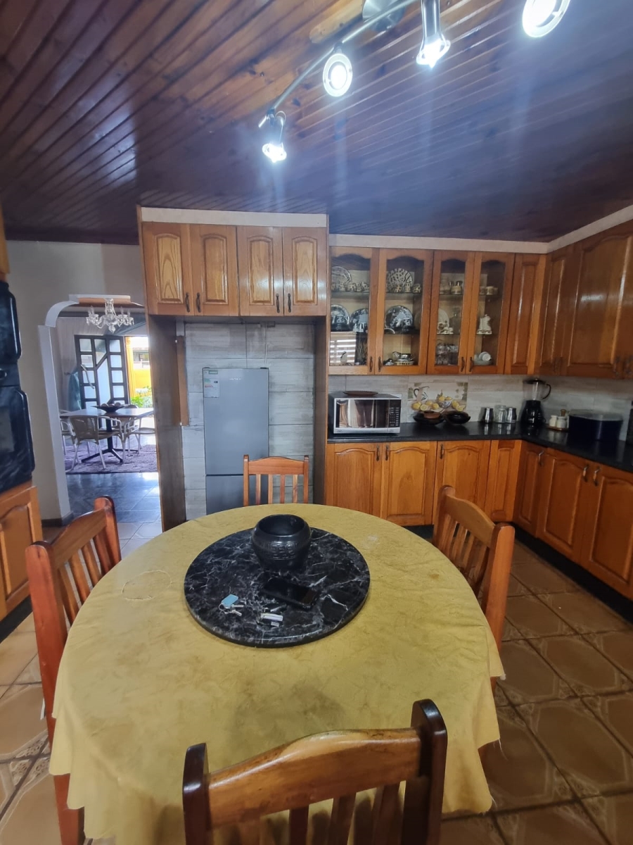 4 Bedroom Property for Sale in Kwa Nobuhle Eastern Cape
